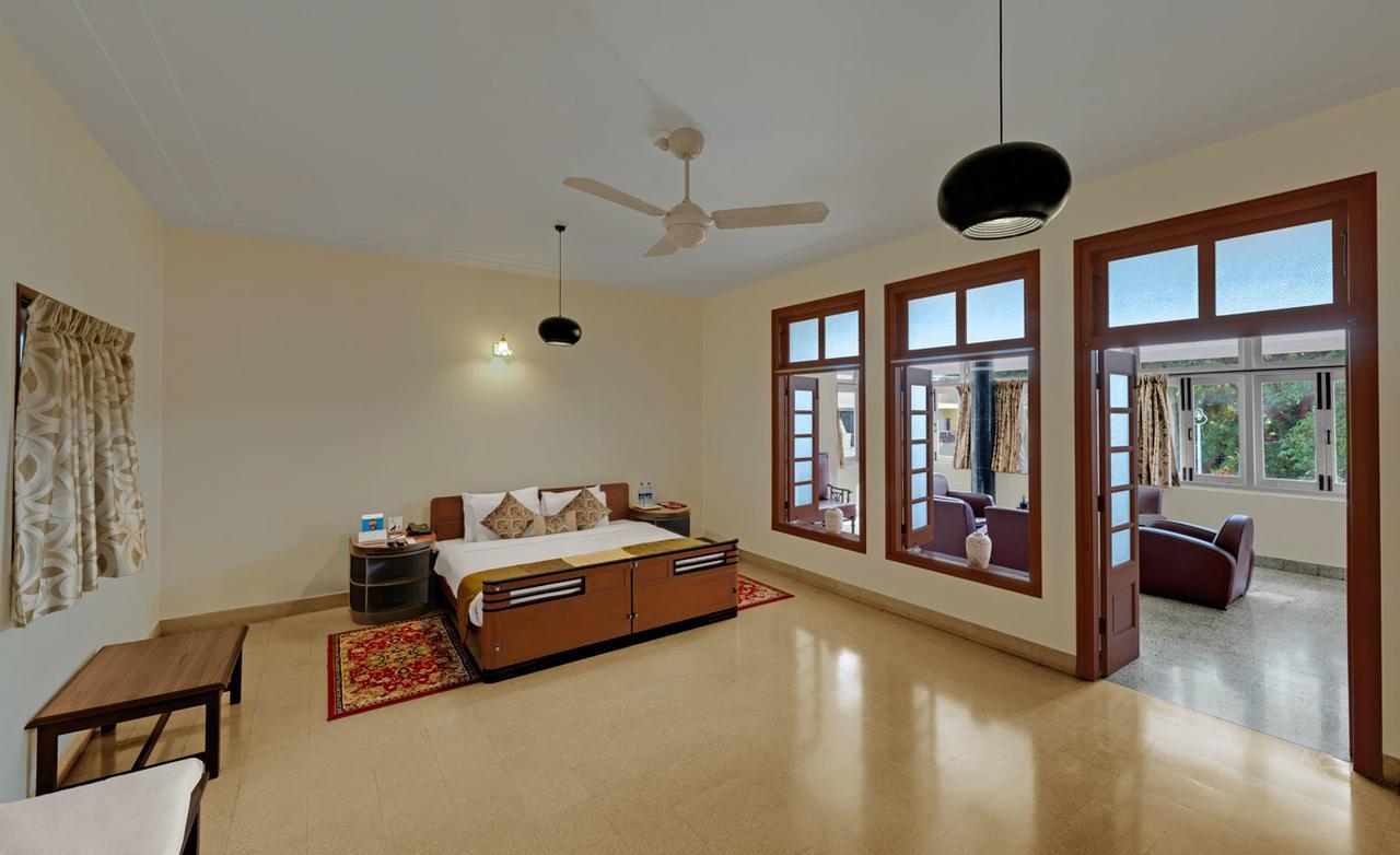Hotel Sunderban Resort & Spa Pune Extérieur photo